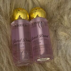 ‼️ 2 PACK ‼️TRULY Glazed Donut Luxury Lip Oil